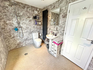 Photo 15- click for photo gallery